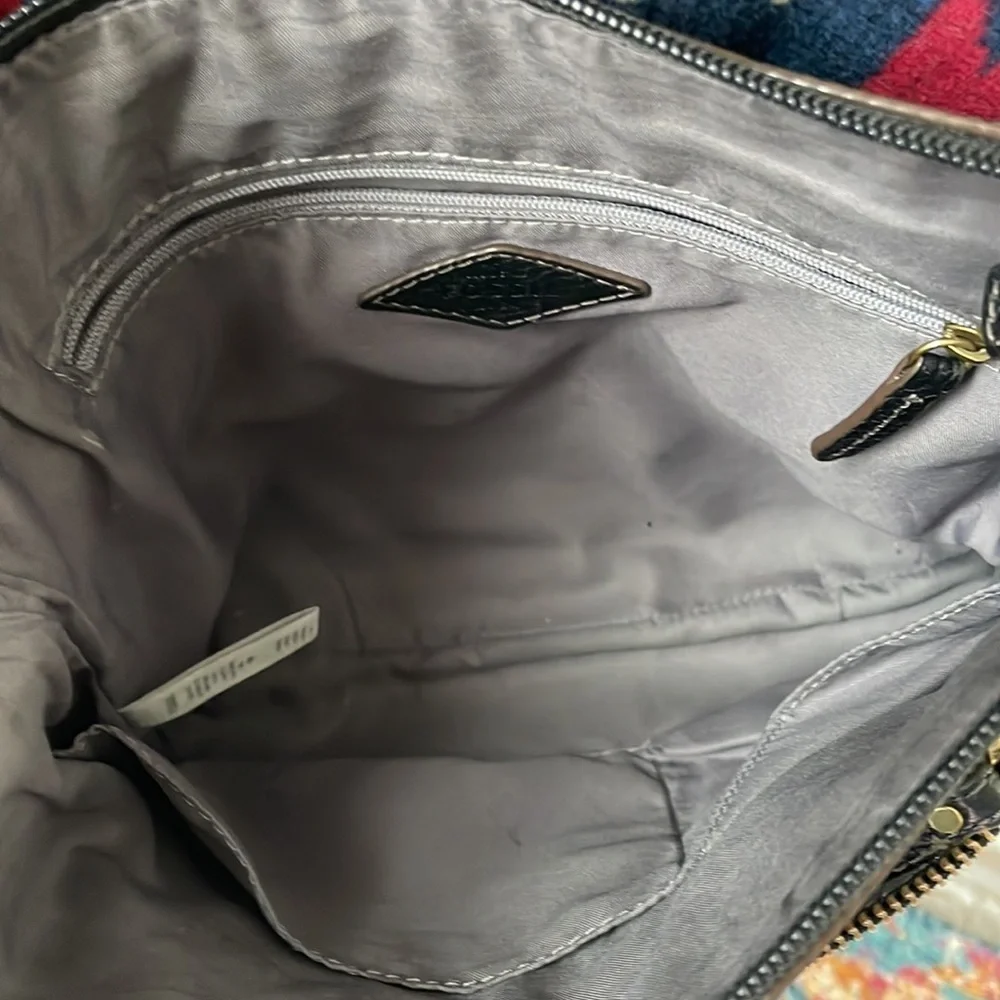 Vintage Fossil Pebble Black leather crossbody